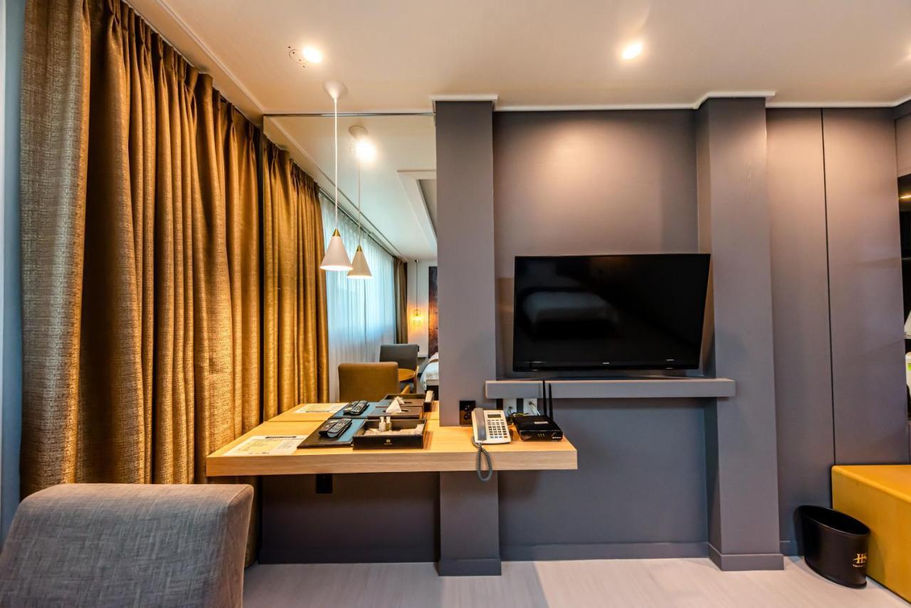 Hs Tourist Hotel Yeosu Ngoại thất bức ảnh