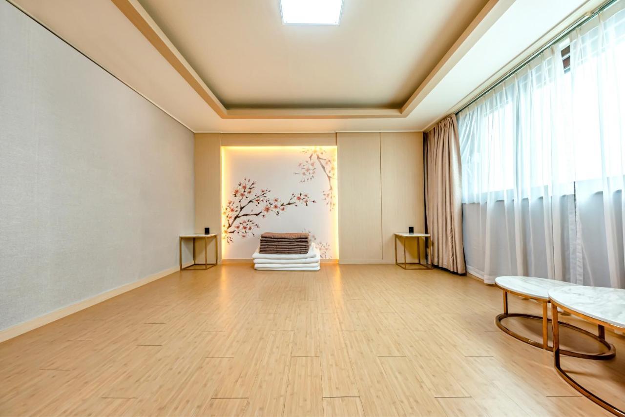 Hs Tourist Hotel Yeosu Ngoại thất bức ảnh